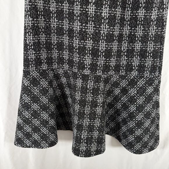 LOFT Dress Women's Small Black White Plaid Short Sleeve Round Neck Zip Back - Picture 3 of 10